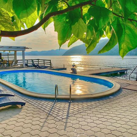 Exclusive Villa Ieşelniţa Eksteriør bilde
