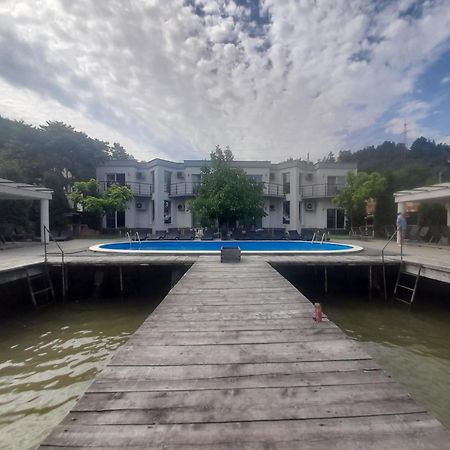 Exclusive Villa Ieşelniţa Eksteriør bilde