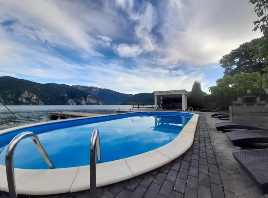 Exclusive Villa Ieşelniţa Eksteriør bilde