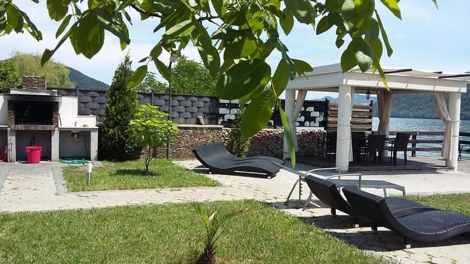 Exclusive Villa Ieşelniţa Eksteriør bilde