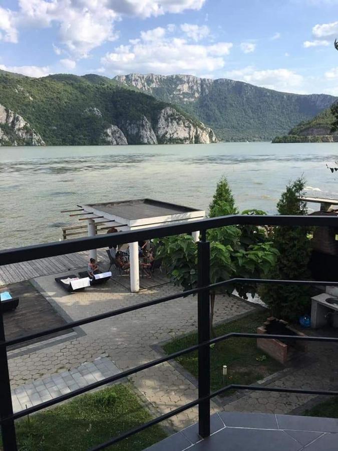 Exclusive Villa Ieşelniţa Eksteriør bilde