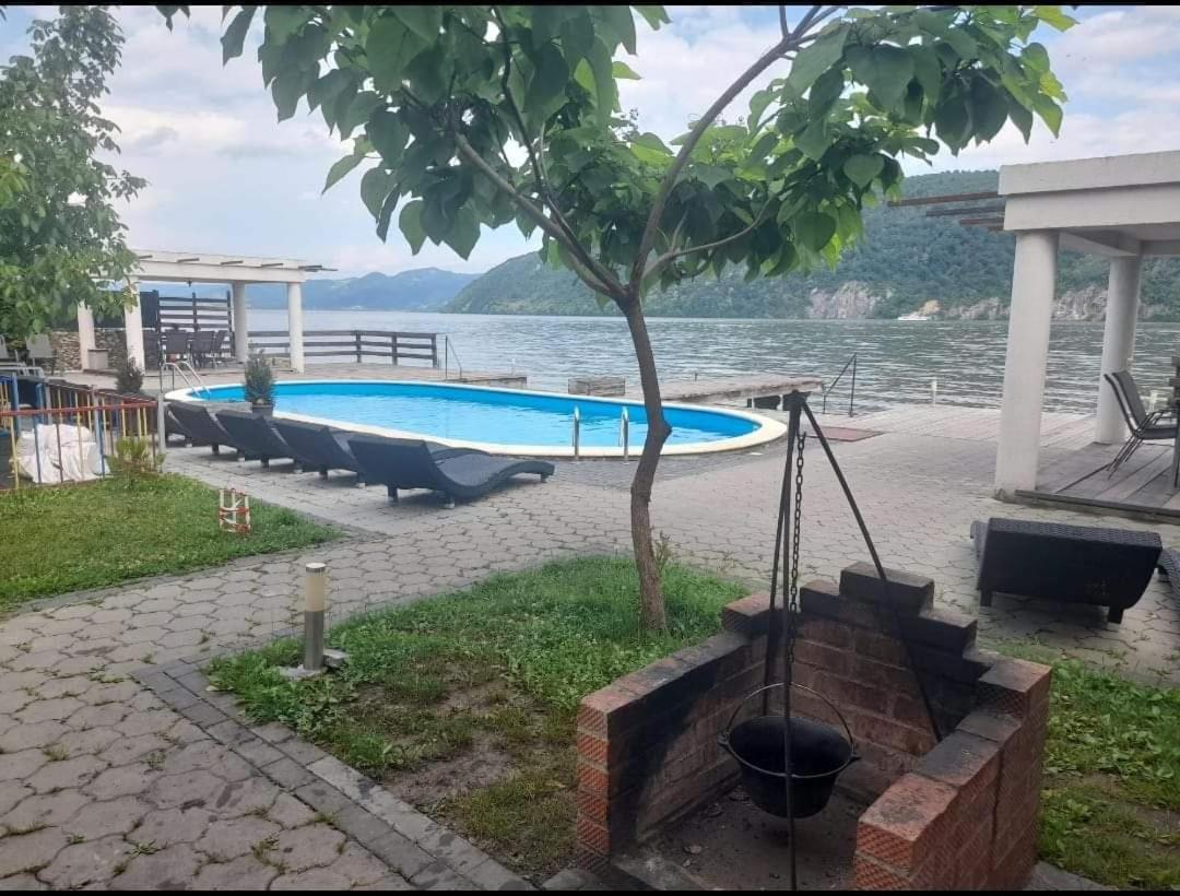 Exclusive Villa Ieşelniţa Eksteriør bilde