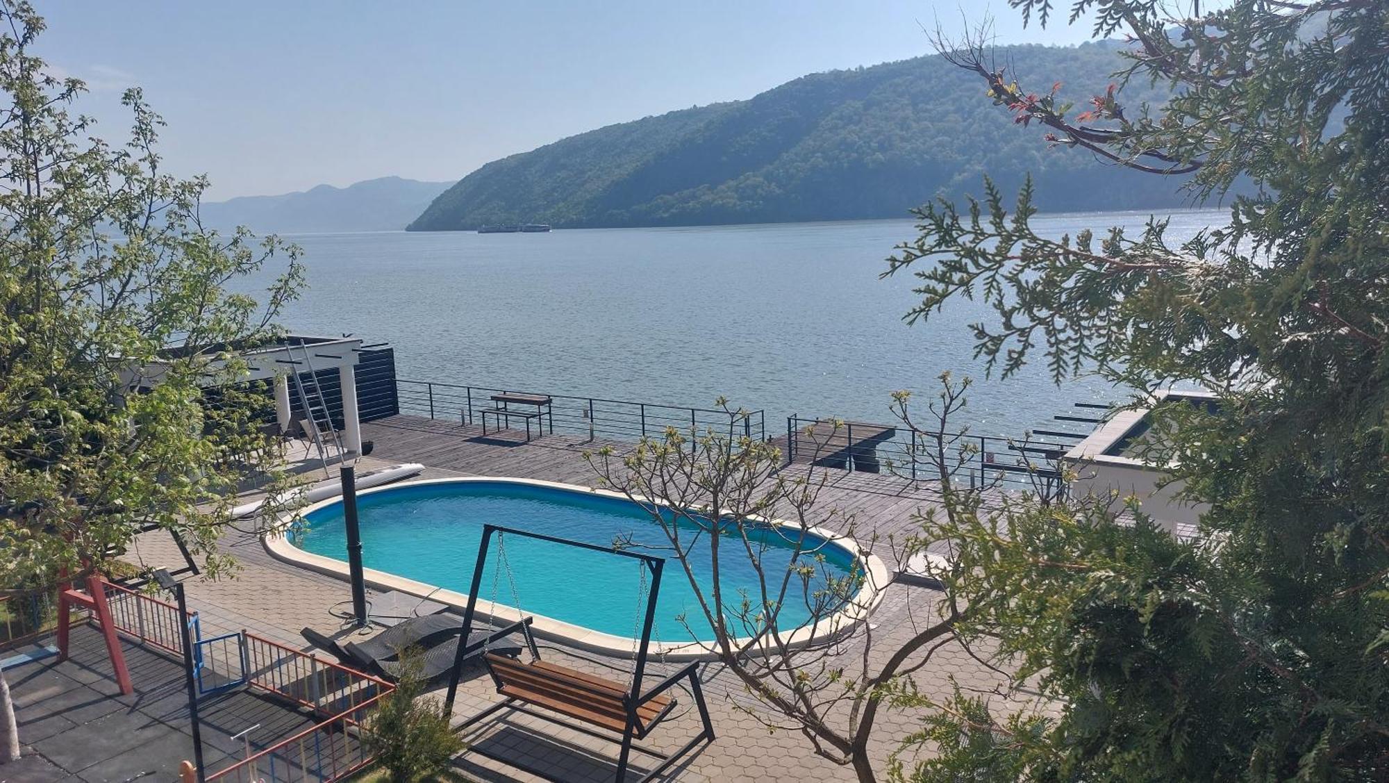 Exclusive Villa Ieşelniţa Eksteriør bilde