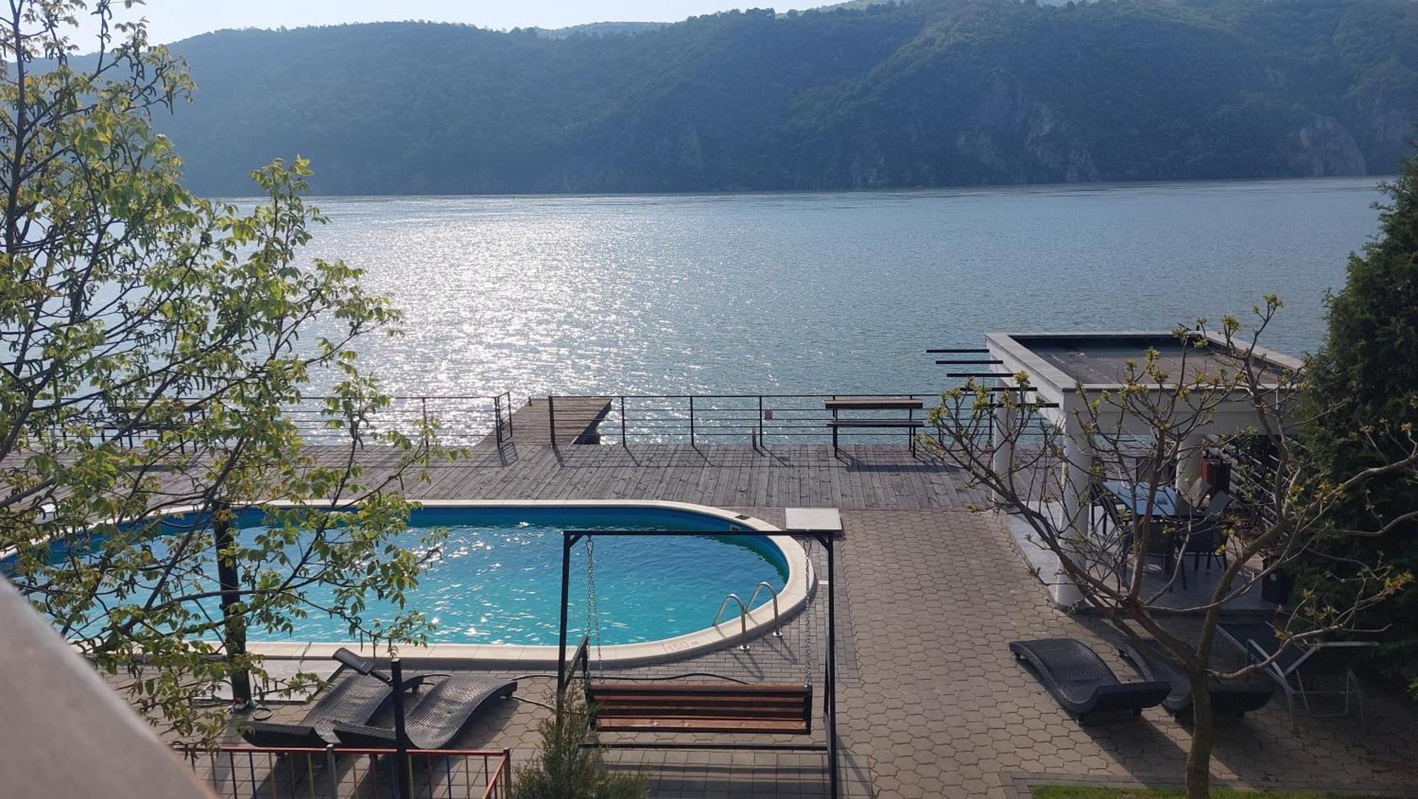 Exclusive Villa Ieşelniţa Eksteriør bilde